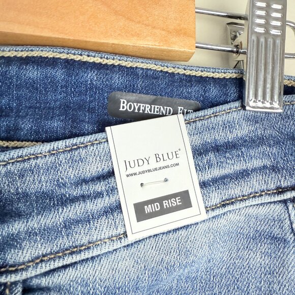 NWT Judy Blue Distressed Light Wash Mid Rise Skinny Jeans – Size 29 - Picture 5 of 8